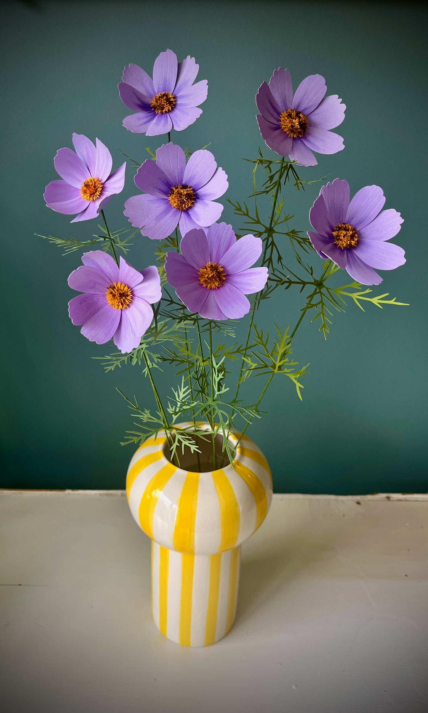 COSMOS VIOLET EN PAPIER
