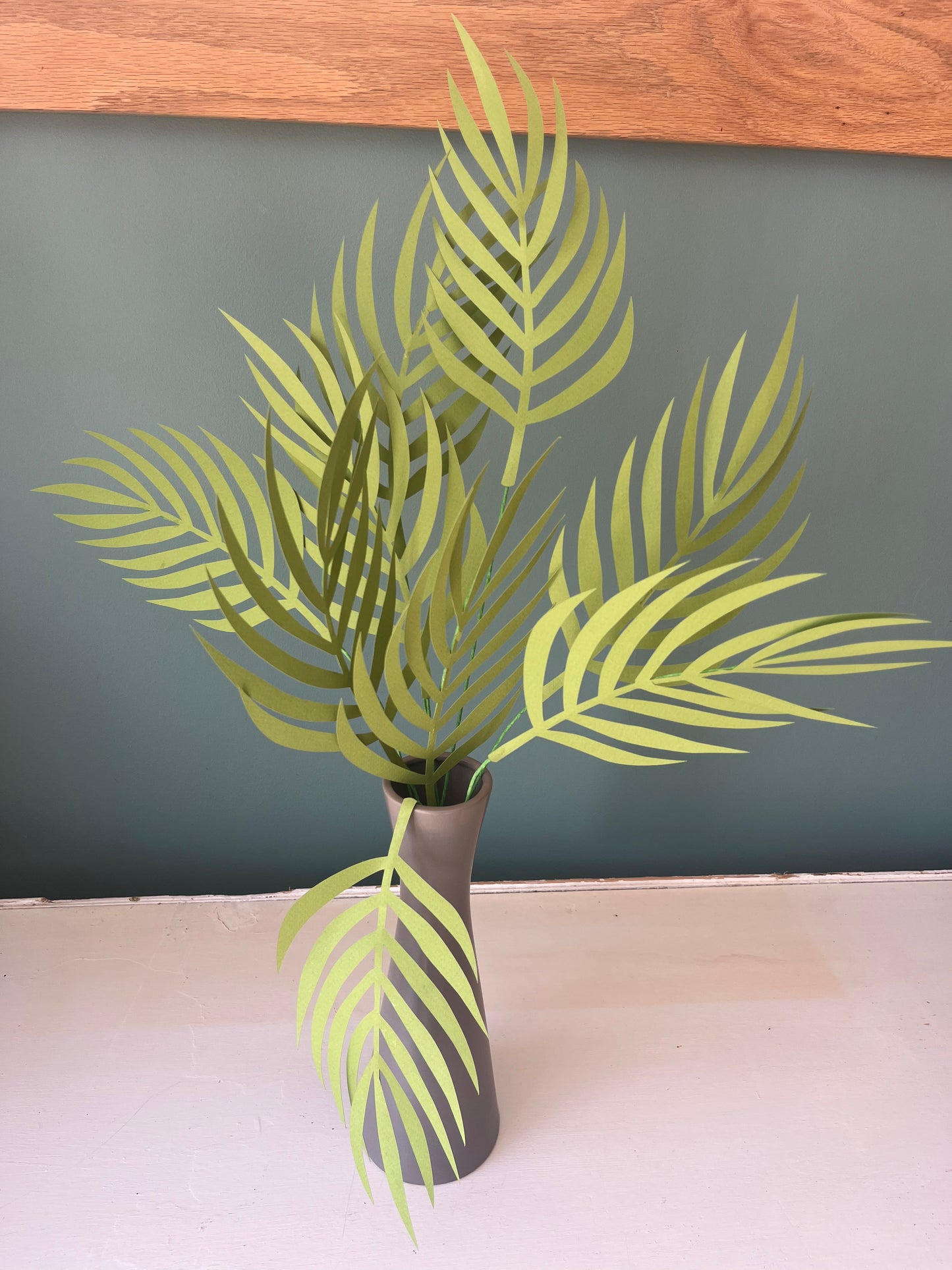 FEUILLE DE PALMIER EN PAPIER.