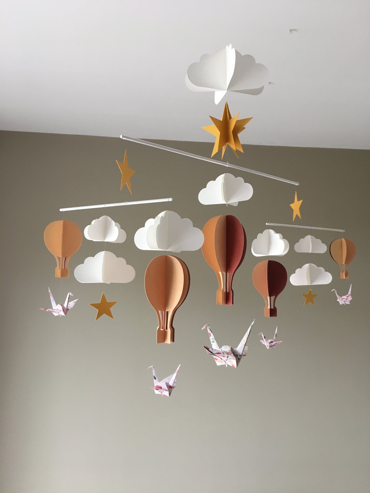 MOBILE BEBE MONTGOLFIERE ET AVION