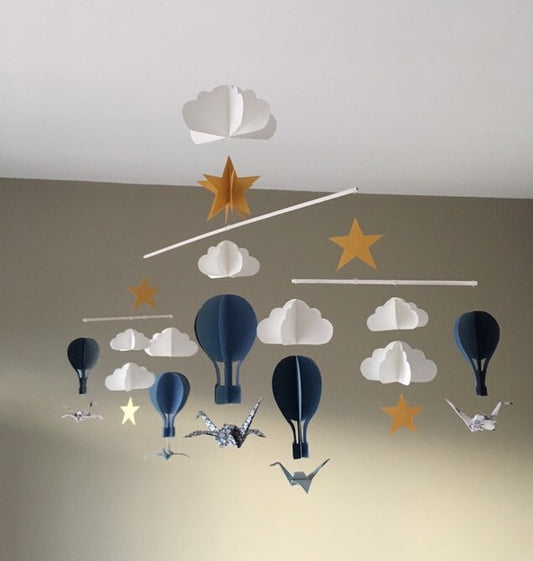 MOBILE BEBE MONTGOLFIERE ET AVION