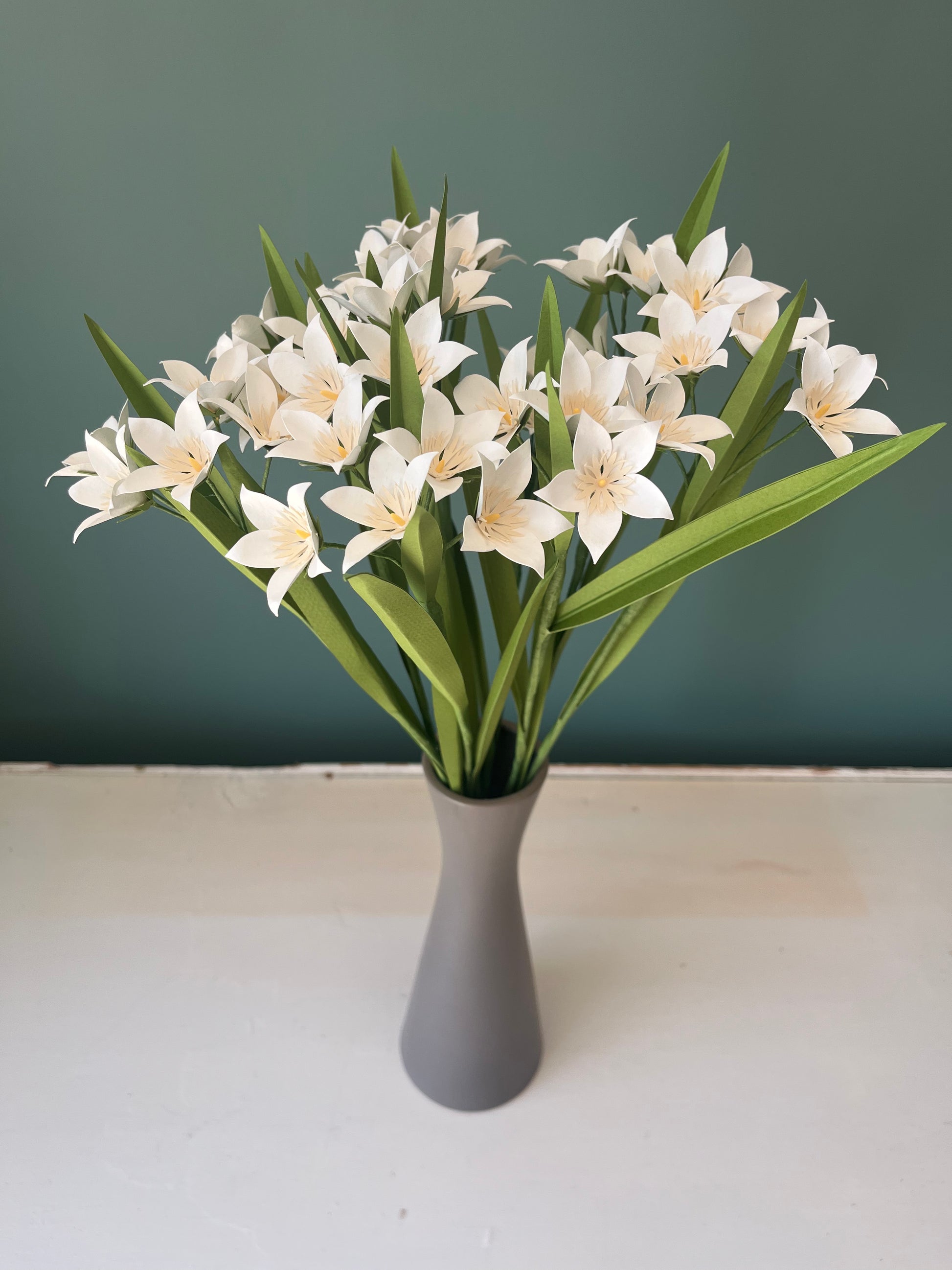FLEURS EN PAPIER LITTLE LILLY
